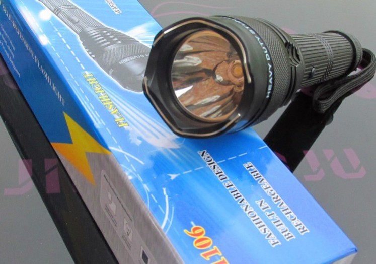 防身手電電擊棒有沒有用？